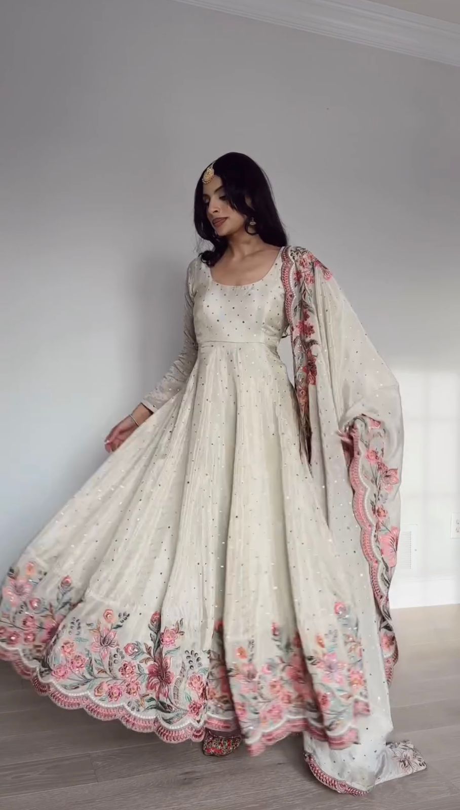 Off White Chinon silk Anarkali Suit