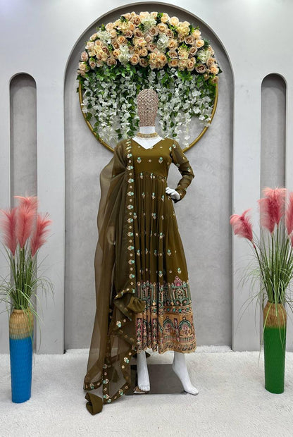 Beautiful Designer Suit Faux Georgette with Inner and Thread work and Dupatta